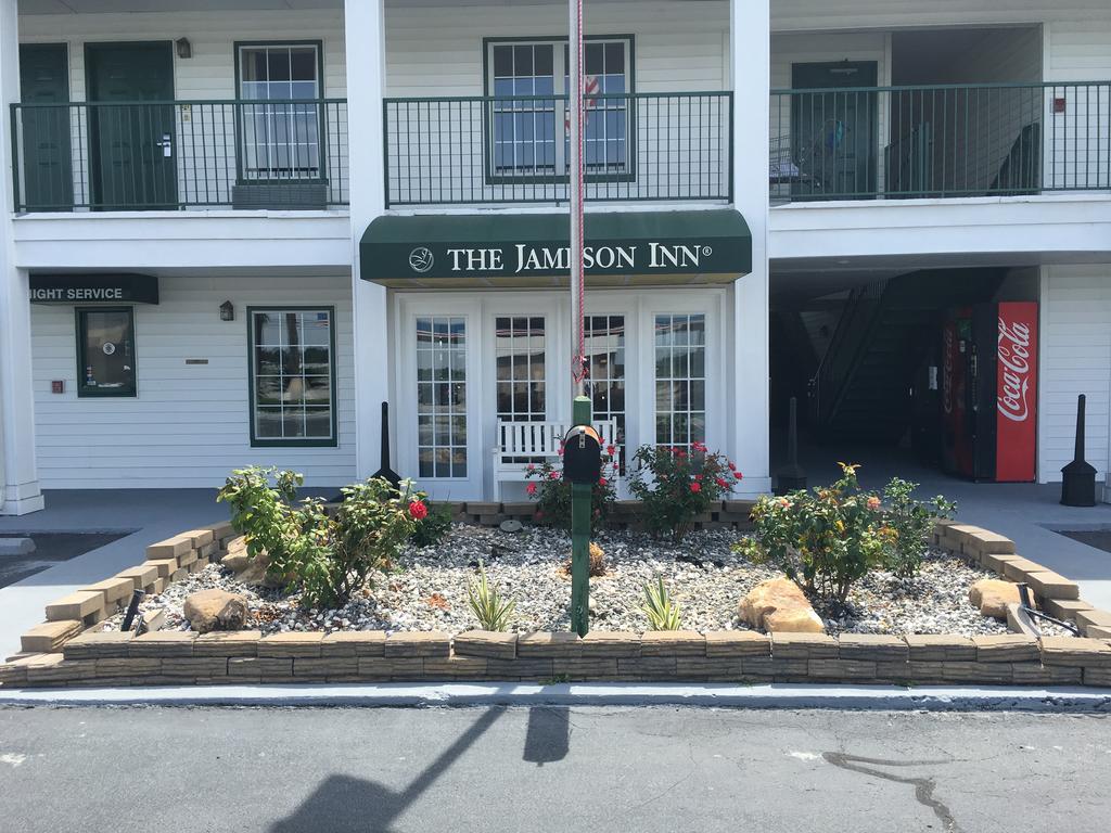 Jameson Inn Douglas Eksteriør billede